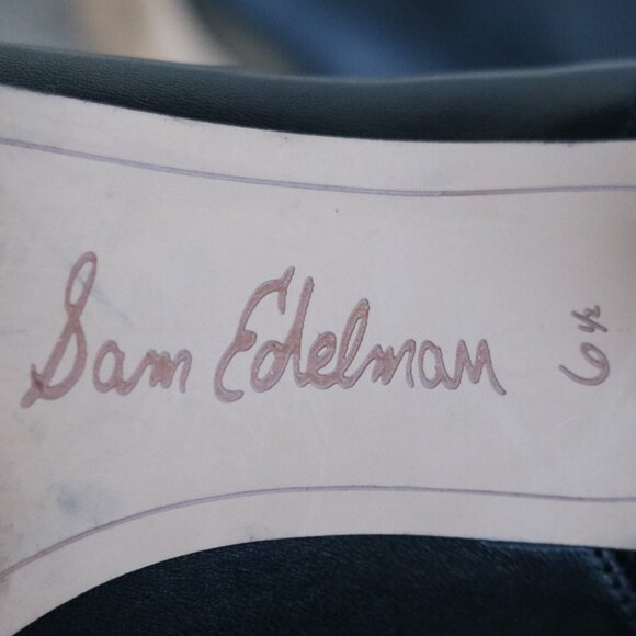 Sam Edelman Katt Black Leather Pointy Toe Kitten Heel Chelsea Bootie Sz 6.5 - Picture 8 of 8